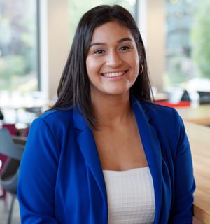 Maria Yuquilima Headshot-2